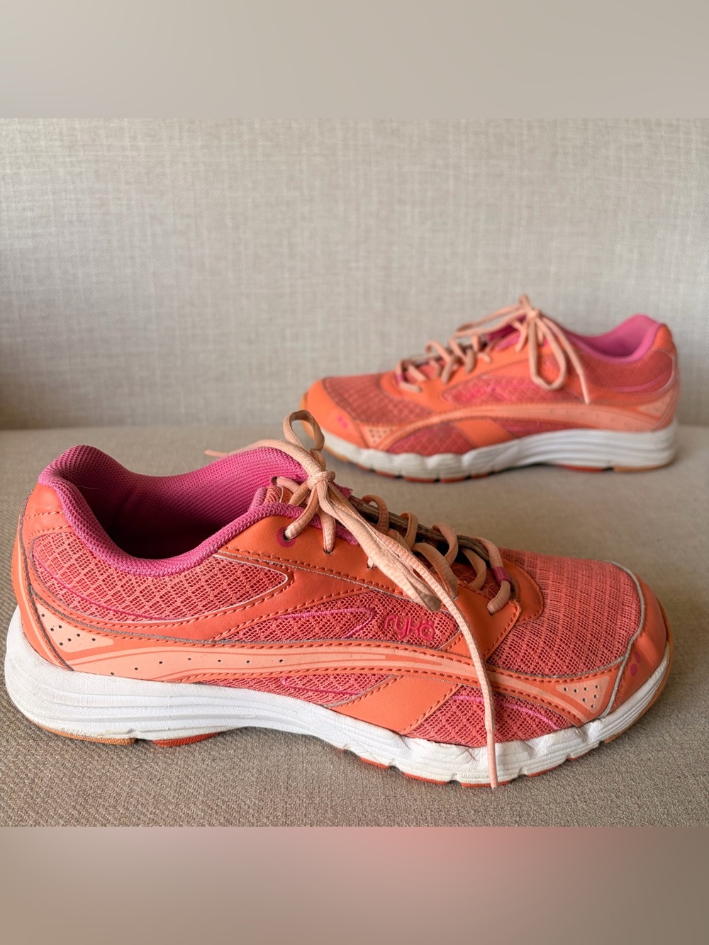 Ryka Size 8.5 Glide Walk Coral Pink Athletic Sneakers